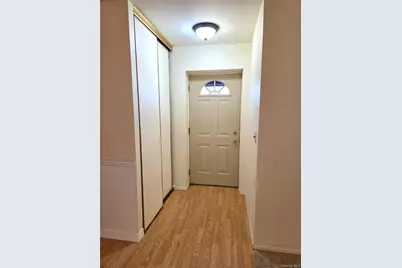 618 Lake Court #618, Middle Island, NY 11953 - Photo 2