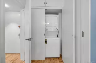 121 W 17th St, New York, NY 10011 - Photo 12