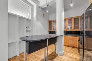 121 W 17th St, New York, NY 10011 - Photo 6