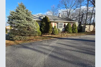 4 Forest Street, Ronkonkoma, NY 11779 - Photo 46