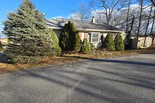 4 Forest St, Ronkonkoma, NY 11779 - Photo 46