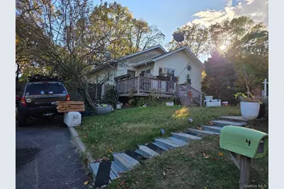 4 Forest Street, Ronkonkoma, NY 11779 - Photo 4