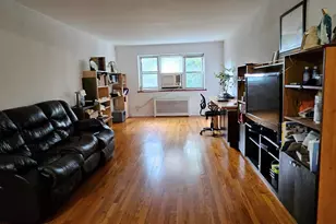 31-90 140th St, Flushing, NY 11354 - Photo 6