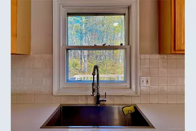 19 Crosmour Road, Rhinebeck, NY 12572 - Photo 10