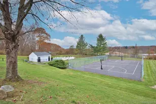 902 Williamsburg Dr, Mahopac, NY 10541 - Photo 38