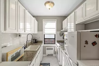 110-45 71st Road #6D, Forest Hills, NY 11375 - Photo 6