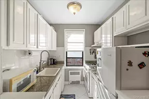 110-45 71st Rd, Forest Hills, NY 11375 - Photo 6