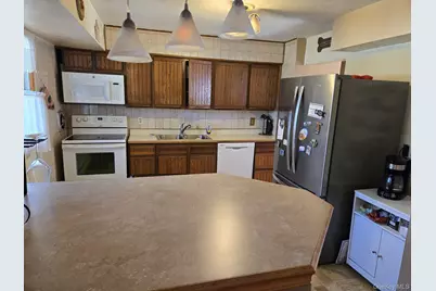 829 Stanley Street, West Islip, NY 11795 - Photo 6