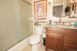 1031 Van Buren St, Baldwin, NY 11510 - Photo 10