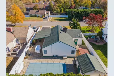 31 Grand Central Avenue, Amityville, NY 11701 - Photo 26