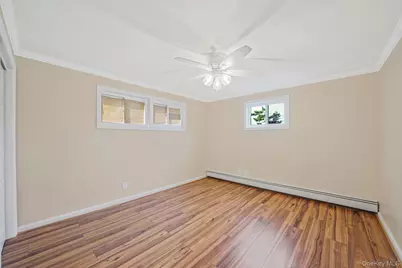 17 Denton Place, Roosevelt, NY 11575 - Photo 8