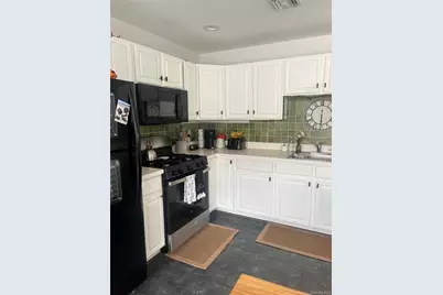 9 Commodore Circle, Port Jefferson Station, NY 11776 - Photo 4