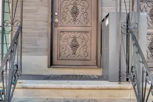 25-20 Newtown Ave, Astoria, NY 11102 - Photo 14