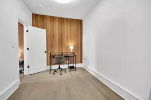 25-20 Newtown Ave, Astoria, NY 11102 - Photo 10