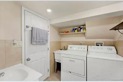 10222 85th Avenue, Richmond Hill North, NY 11418 - Photo 4