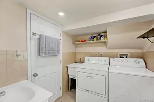 102-22 85th Ave, Richmond Hill North, NY 11418 - Photo 4