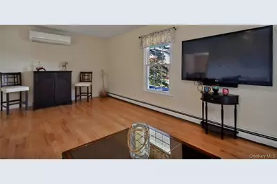 7 Farview Road, Hopewell Junction, NY 12533 - Photo 10