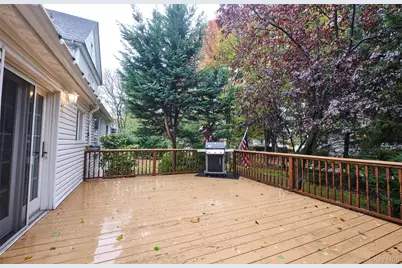 501 Tulip Avenue, Floral Park, NY 11001 - Photo 36