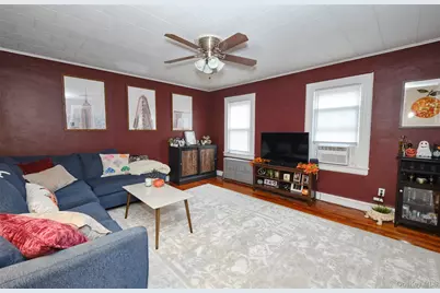 501 Tulip Avenue, Floral Park, NY 11001 - Photo 24