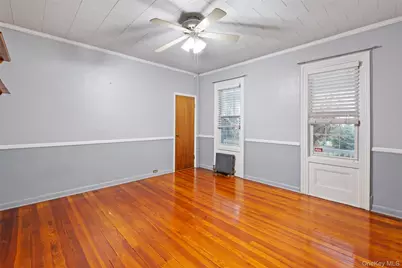 501 Tulip Avenue, Floral Park, NY 11001 - Photo 18