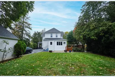 501 Tulip Avenue, Floral Park, NY 11001 - Photo 40