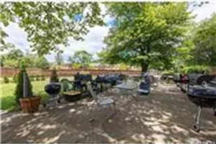 224-24 Union Tpke, Oakland Gardens, NY 11364 - Photo 20