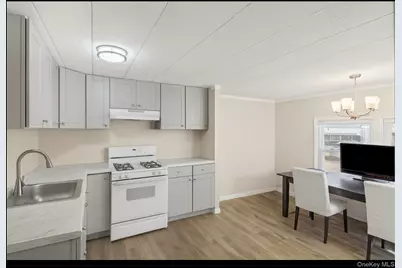 40 Buttercup Dr, Bohemia, NY 11716 - Photo 10