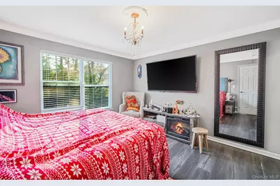 176 Bedford Avenue, Mastic, NY 11950 - Photo 14