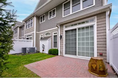 702 Equestrian Way, Westbury, NY 11590 - Photo 24