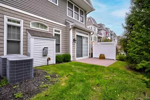 702 Equestrian Way, Westbury, NY 11590 - Photo 26