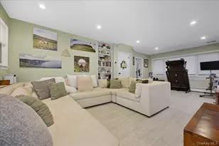 1800 Carlisle Pl, Merrick, NY 11566 - Photo 26