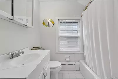 26 W 5th Street, Locust Valley, NY 11560 - Photo 28