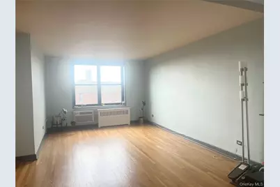 139-15 83rd Avenue #717, Briarwood, NY 11435 - Photo 4