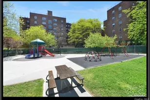 139-15 83rd Ave, Briarwood, NY 11435 - Photo 16