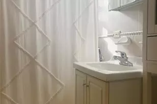 139-15 83rd Ave, Briarwood, NY 11435 - Photo 14