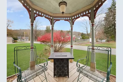 8 Chapel Street, Jeffersonville, NY 12748 - Photo 4