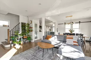 13 Gotham St, Valley Stream, NY 11581 - Photo 2