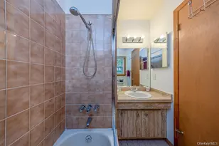 71 Jolliffe Ave, Congers, NY 10920 - Photo 12