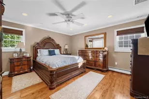 160 Grand Central Ave, Amityville, NY 11701 - Photo 20