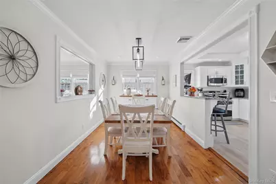 160 Grand Central Avenue, Amityville, NY 11701 - Photo 12