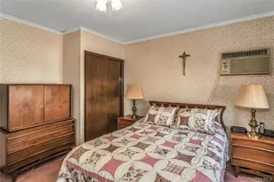 61-22 56th Dr, Maspeth, NY 11378 - Photo 24