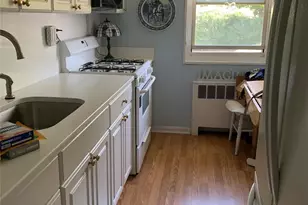 48 Dehaven, Yonkers, NY 10703 - Photo 4