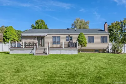 4 Lisa Court, Medford, NY 11763 - Photo 16