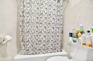 1052 Evergreen Ave, Bronx, NY 10472 - Photo 24