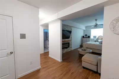 525 Beach 138th Street #A2, Rockaway Park, NY 11694 - Photo 6