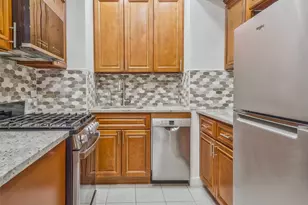 84-01 Main St, Briarwood, NY 11435 - Photo 6