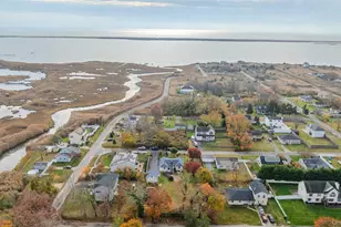 1 Elm Rd E, Mastic Beach, NY 11951 - Photo 24