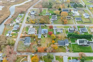 1 Elm Rd E, Mastic Beach, NY 11951 - Photo 26