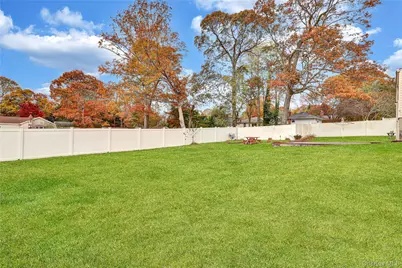 70 Blue Point Road, Selden, NY 11782 - Photo 24