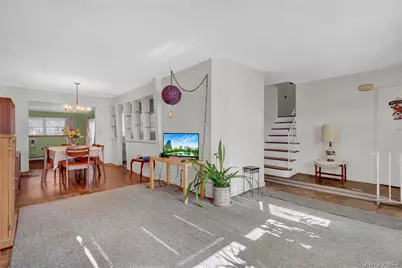 31 Poplar Street, Massapequa, NY 11758 - Photo 10